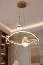 Suspension Design Contemporain – Silhouette Sculpturale Élégante
