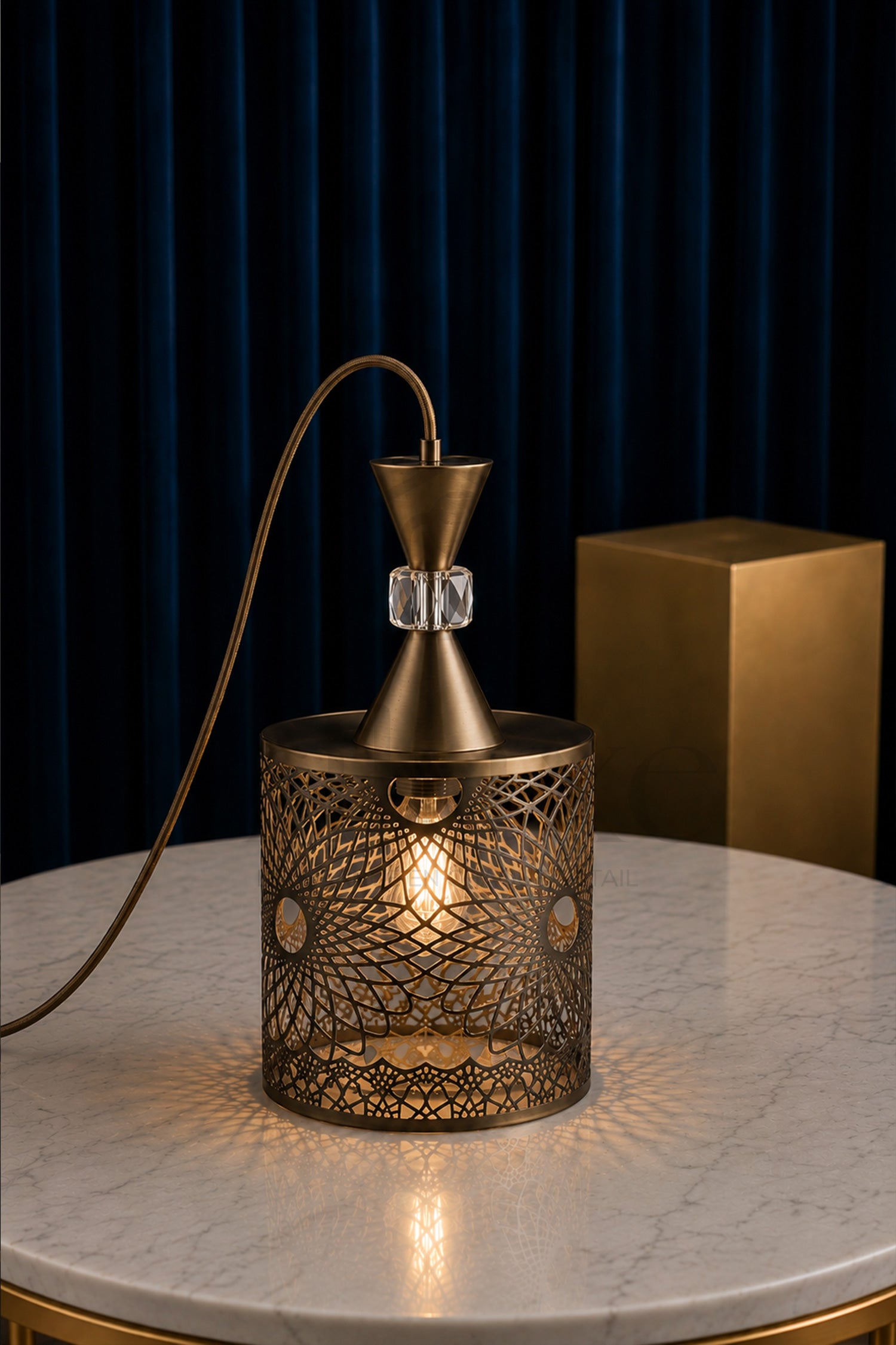 Suspension Orientale FARACHA 1 Lampe – Lustre Moderne Luxe en Métal
