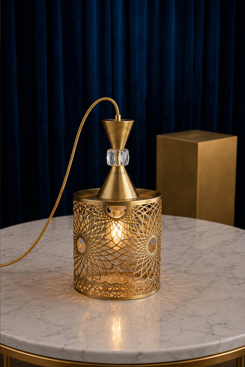 Suspension Orientale FARACHA 1 Lampe – Lustre Moderne Luxe en Métal